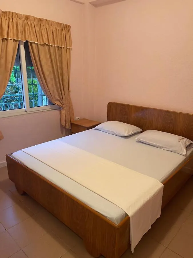 هيماري Family Apartments In Palase Dhermi ألبانيا