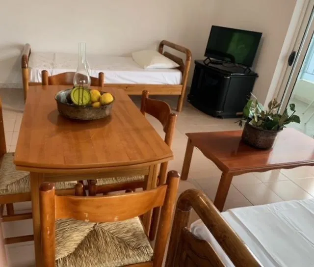 هيماري Family Apartments In Palase Dhermi ألبانيا